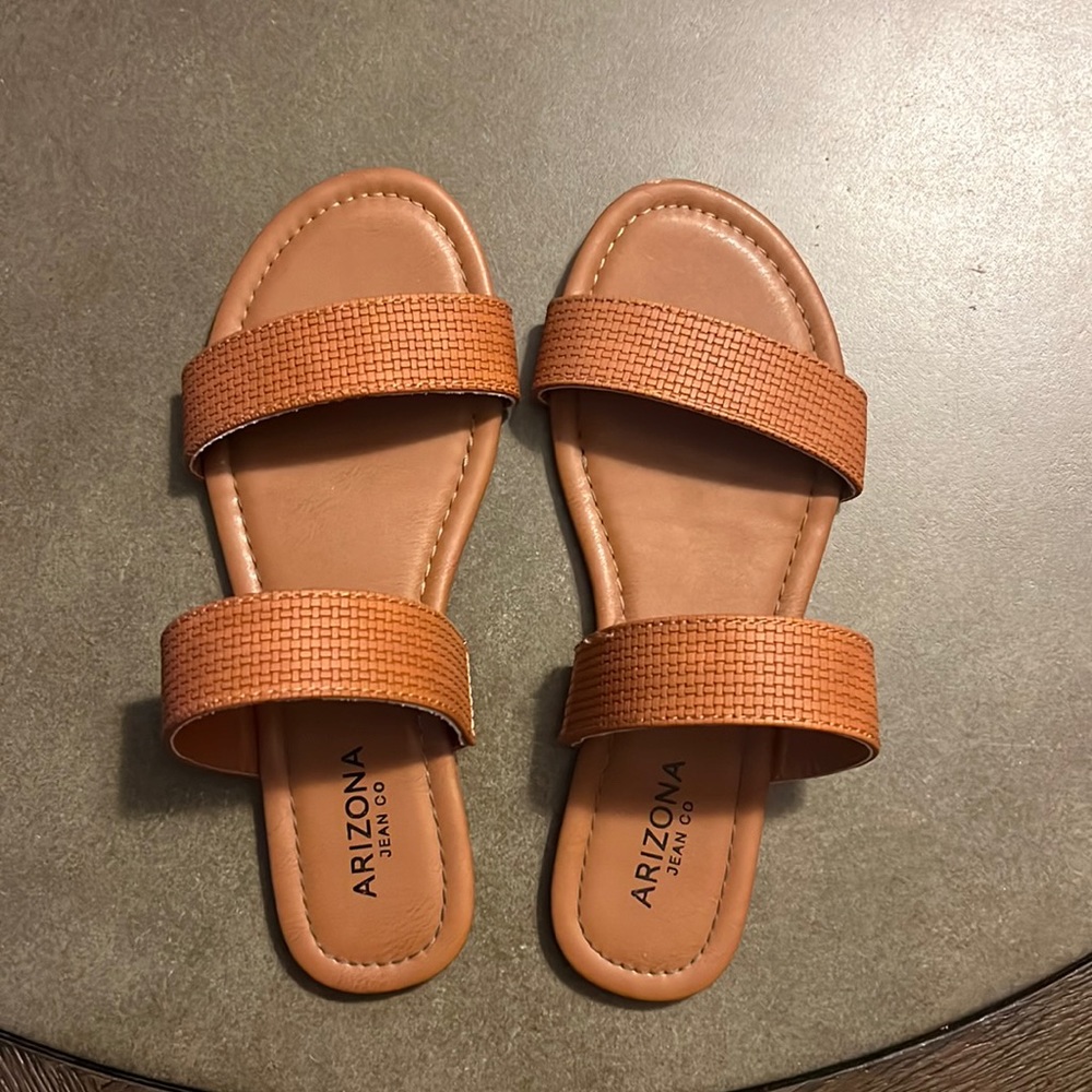 ARIZONA JEAN CO sandals